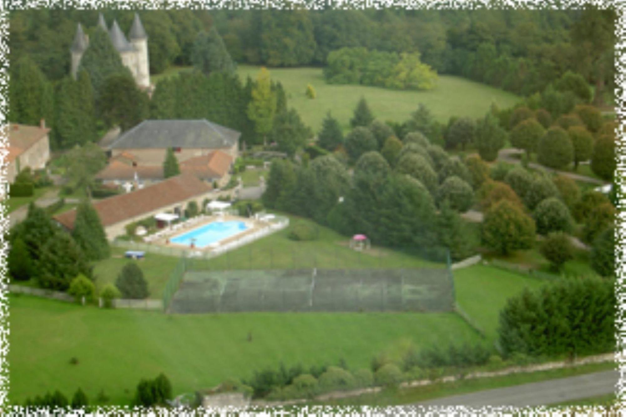 Hotellerie De Plein Air Camping Leychoisier Bonnac-la-Côte 외부 사진