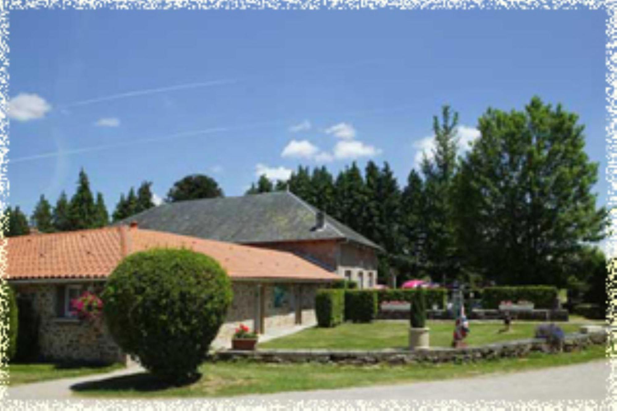 Hotellerie De Plein Air Camping Leychoisier Bonnac-la-Côte 외부 사진