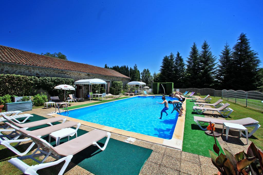 Hotellerie De Plein Air Camping Leychoisier Bonnac-la-Côte 외부 사진