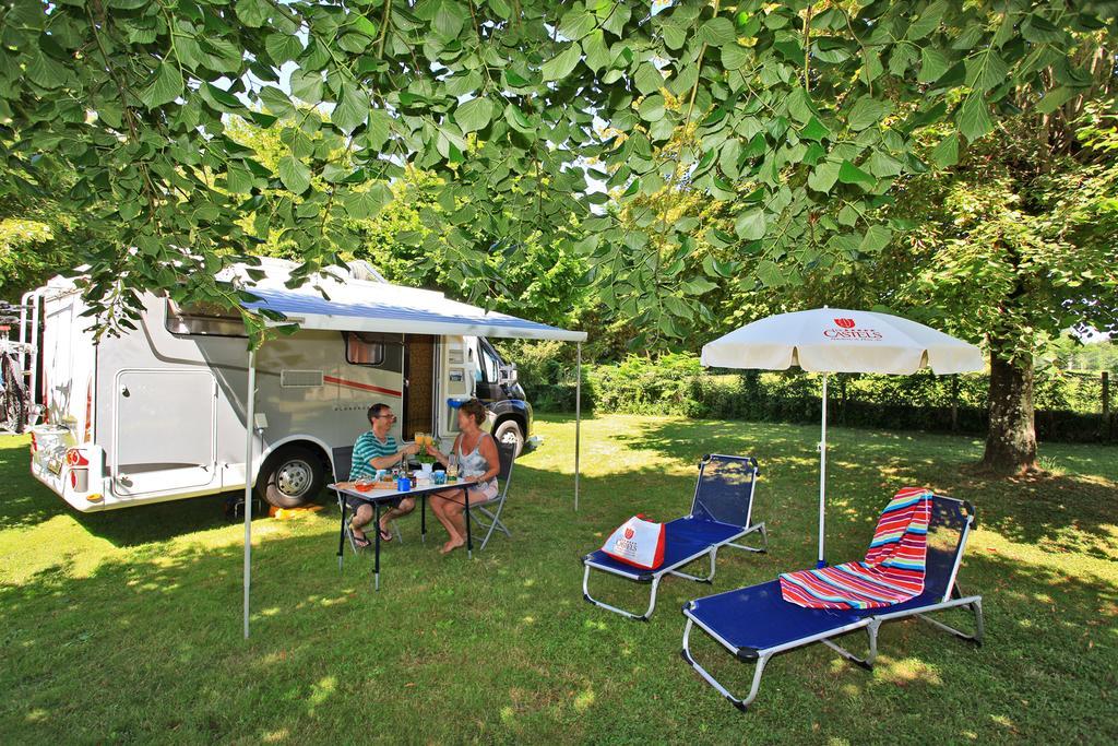 Hotellerie De Plein Air Camping Leychoisier Bonnac-la-Côte 외부 사진